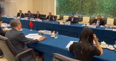 وزير الاستثمار المصري يلتقي نظيره الصيني لتعزيز العلاقات الاقتصادية