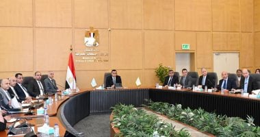 وزير الإسكان يكشف تفاصيل متطورة عن منطقة الأعمال المركزية بالعاصمة الإدارية